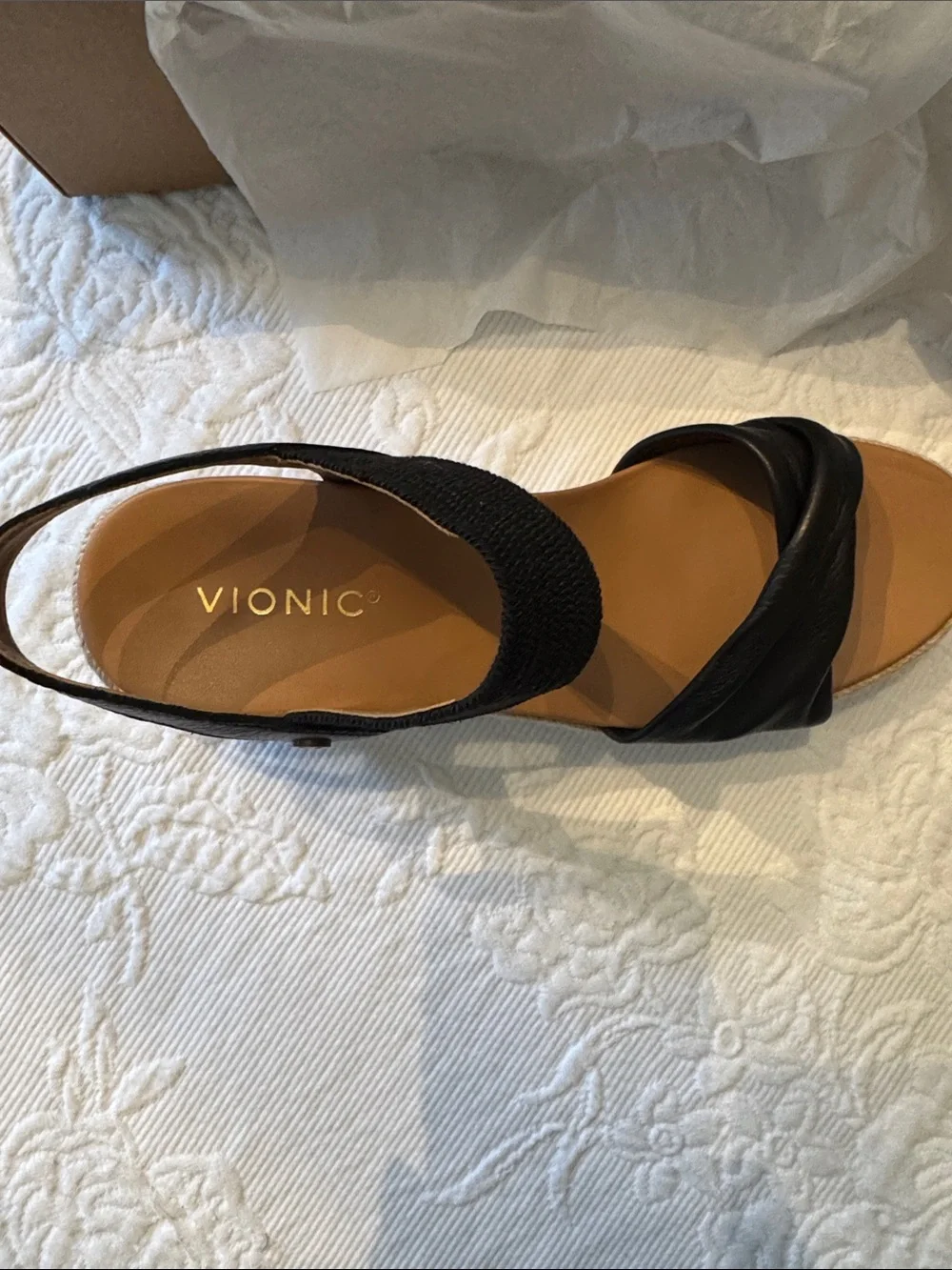 Vionic Darla Black Leather Espadrille Wedge Sandals NIB